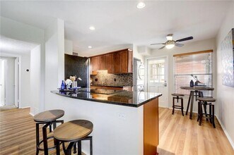 901 E Oltorf St in Austin, TX - Building Photo - Building Photo