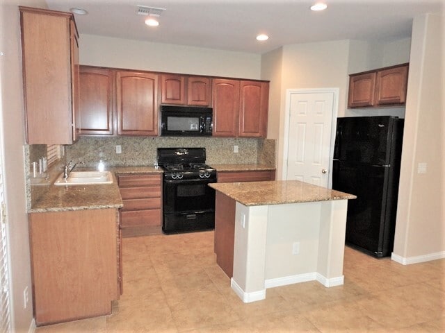 132 Melon Aroma Ave in North Las Vegas, NV - Building Photo - Building Photo