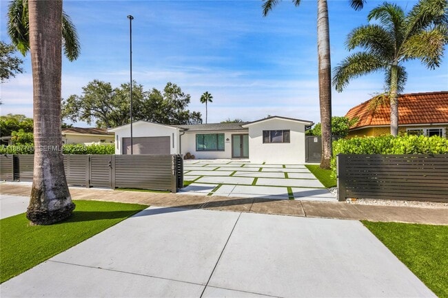 property at 5501 McKinley St