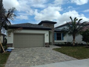 9238 Shadow Oak Ln in Naples, FL - Building Photo - Building Photo