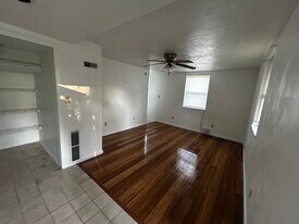 106 Lynnwood Ave, Unit Floor 0 in East Pittsburgh, PA - Building Photo