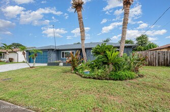 986 Sycamore Dr in Rockledge, FL - Building Photo - Building Photo