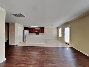 8310 Wainwright Way in Rosharon, TX - Building Photo - Building Photo