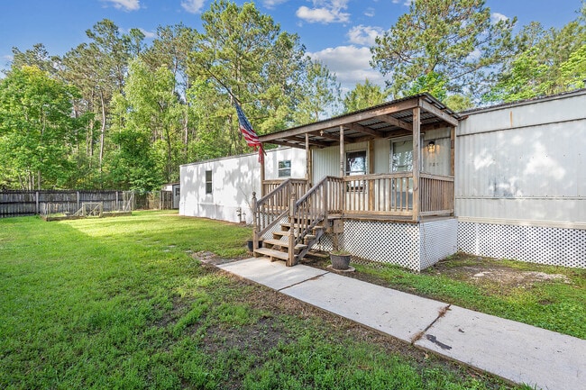 property at 20356 S I - 12 Service Rd