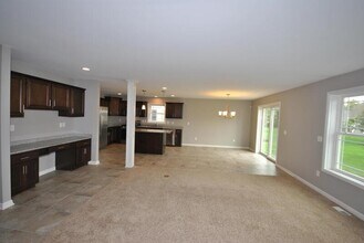 3894 Jody Ct in Blasdell, NY - Building Photo - Building Photo