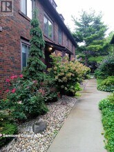 514-514 Riverside Dr in Toronto, ON - Building Photo - Building Photo