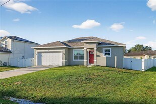 717 Robin Ct in Poinciana, FL - Building Photo