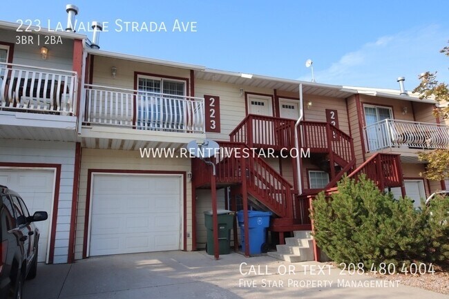 property at 223 La Valle Strada