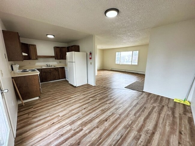 904 E 12th Ave in Anchorage, AK - Building Photo - Building Photo