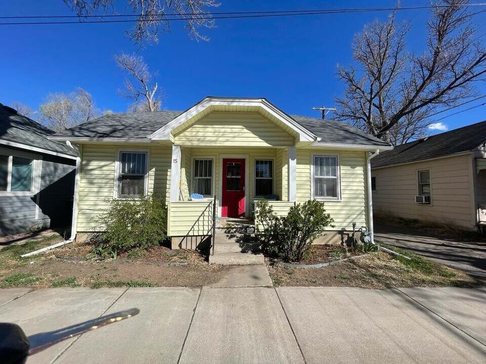 15 N 15th St in Colorado Springs, CO - Foto de edificio