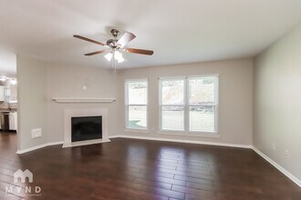 275 Indian Falls S in Montgomery, TX - Building Photo - Building Photo