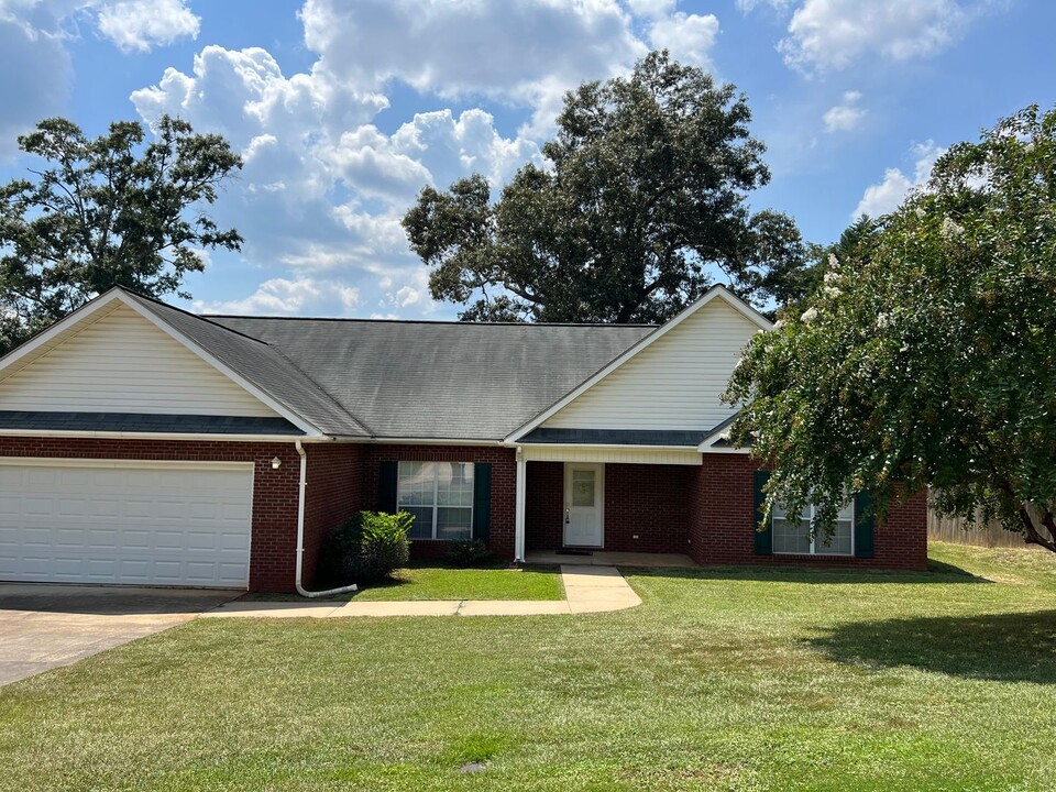 2904 Morningdove Way in Enterprise, AL - Building Photo