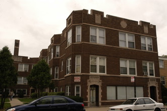 3044-3050 N Laramie Ave in Chicago, IL - Building Photo - Building Photo