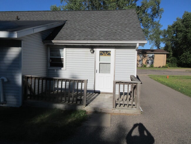 719 Vincent Ct, Unit 719 in Stevens Point, WI - Building Photo - Building Photo