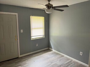 160 Cherokee Cir in Hinesville, GA - Building Photo - Building Photo