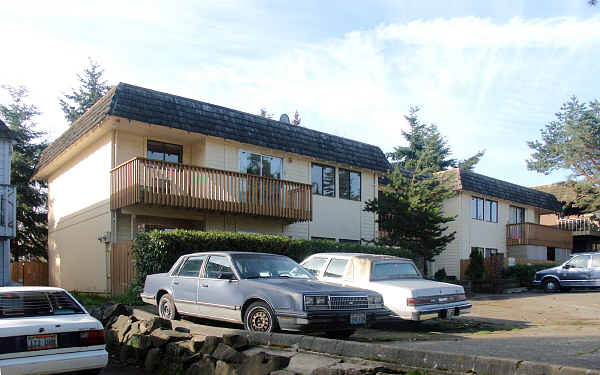 1727 S 305th Pl in Federal Way, WA - Building Photo - Building Photo