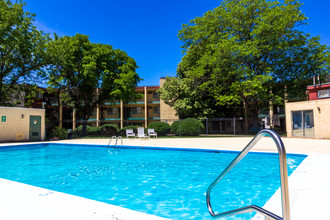 The Oasis at Belmont Square in Pueblo, CO - Building Photo - Building Photo