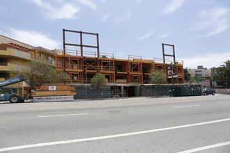 2014-2022 W Sunset Blvd in Los Angeles, CA - Building Photo - Building Photo