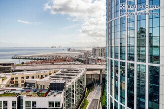 399 Fremont St in San Francisco, CA - Building Photo - Building Photo