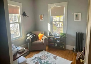 996 Pleasant St, Unit 2 in Worcester, MA - Building Photo - Building Photo