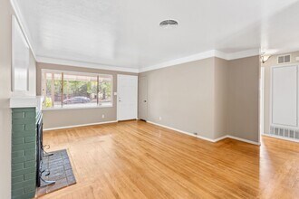 2059 Lernhart St in Napa, CA - Building Photo - Building Photo