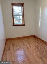 1320 W Girard Ave in Philadelphia, PA - Building Photo - Building Photo