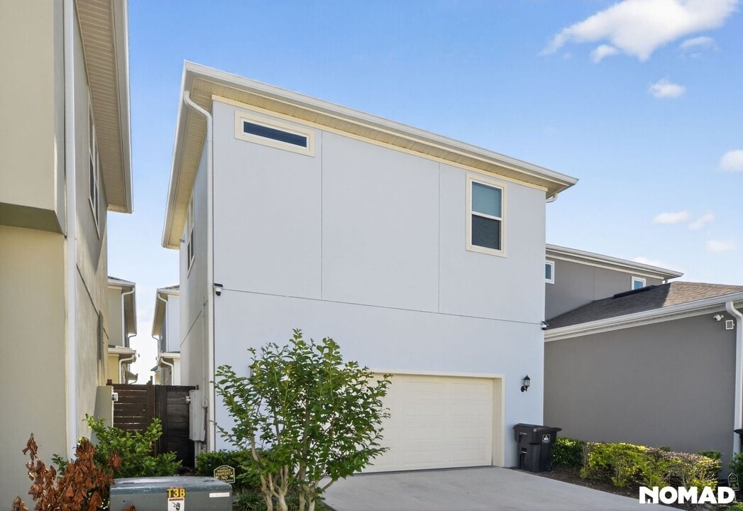 10322 Marconi Ave in Orlando, FL - Building Photo