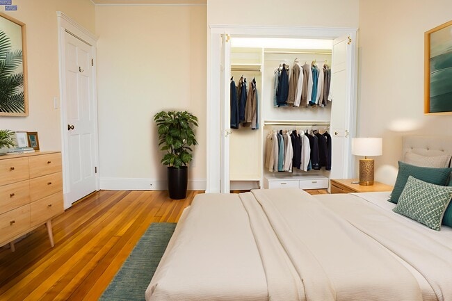 288 Summit Ave, Unit 288 Summit