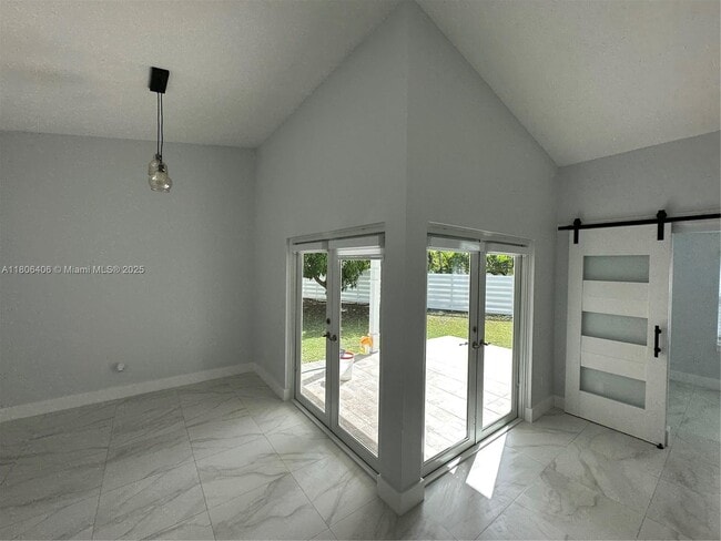 14568 SW 142nd Ct Cir S in Miami, FL - Building Photo - Building Photo