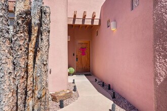 7535 Vía Tranquilo SW in Albuquerque, NM - Building Photo - Building Photo