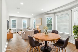 45 Oakridge Rd in West Orange, NJ - Building Photo - Building Photo