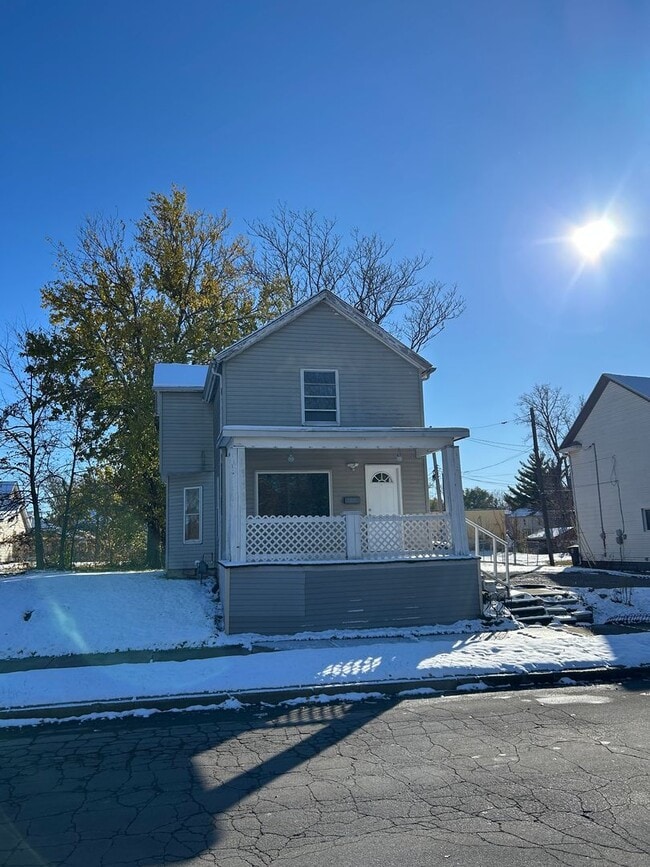 property at 313 W Masterson Ave