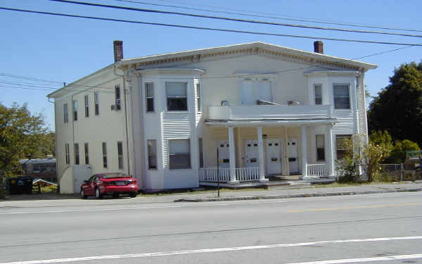 1228-1242 Commercial St in Weymouth, MA - Foto de edificio - Building Photo