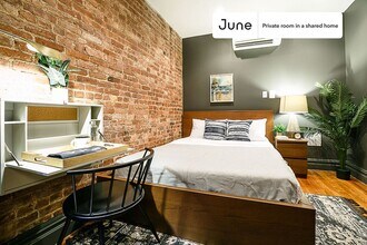 Room in Shared 3 bed/2 bath home in New York, NY - Building Photo - Building Photo