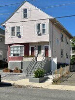 18 Alexander Ave, Unit 2 in Medford, MA - Building Photo