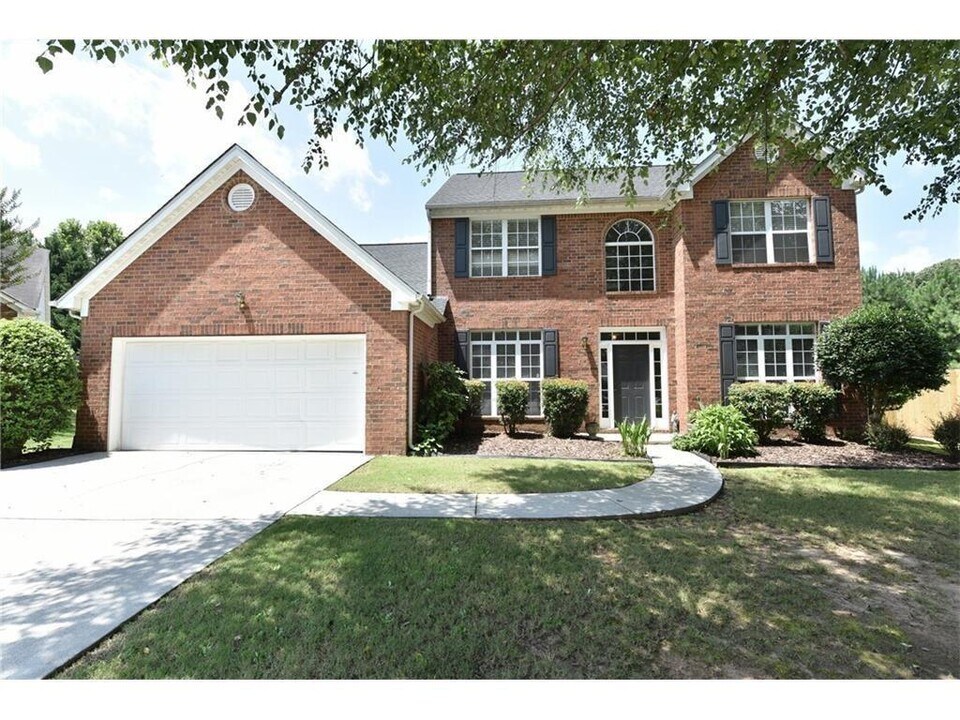 800 Johnson Mill Terrace in Buford, GA - Building Photo