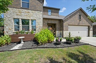 4000 Harbor Point Dr in Pflugerville, TX - Building Photo - Building Photo