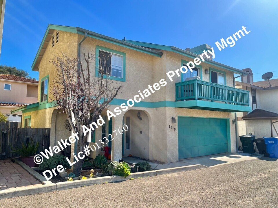 1519 Brighton Ave in Grover Beach, CA - Building Photo