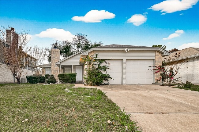 3306 S Greenpark Dr in Houston, TX - Building Photo - Building Photo