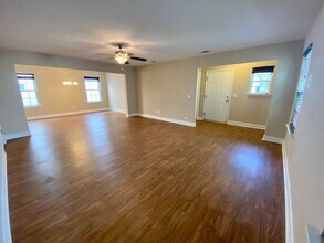 104 Ristona Dr in Savannah, GA - Building Photo - Building Photo