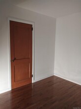 282 Whittier Dr in Mastic Beach, NY - Building Photo - Building Photo