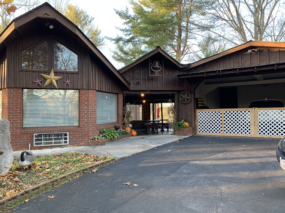 1172 Arthur Ln, Unit A in Christiansburg, VA - Foto de edificio