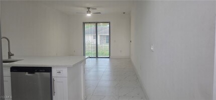 927 Chenault St in Lehigh Acres, FL - Building Photo - Building Photo