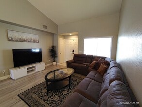 4442 Sweet Stone Pl in Las Vegas, NV - Building Photo - Building Photo