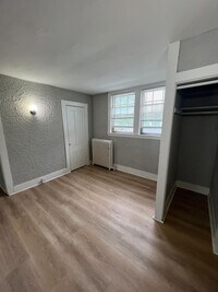 61 Main St, Unit 2 - 6