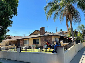 1124 W 9th St in Corona, CA - Building Photo - Building Photo