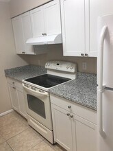 204 N Grannis Ave in Titusville, FL - Building Photo - Building Photo