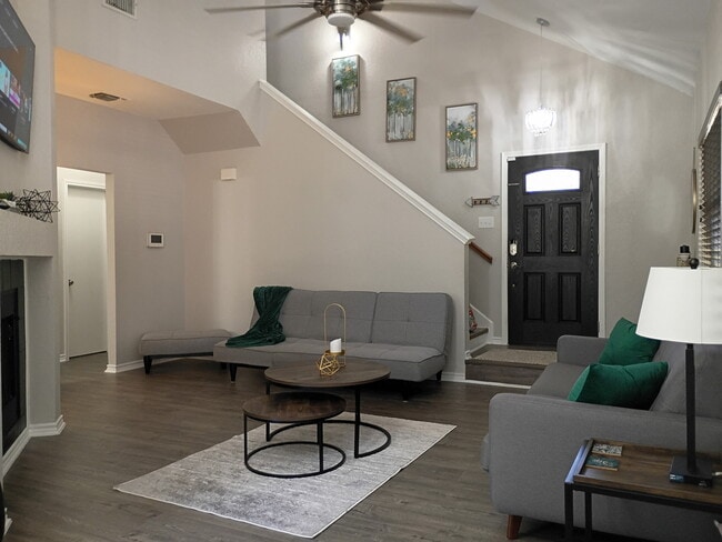 2850 Village Pky in San Antonio, TX - Building Photo - Building Photo