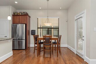 802 Paige St in Houston, TX - Building Photo - Building Photo