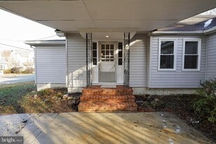 101 Taylor Ave in Hurlock, MD - Building Photo